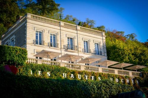 Rochecorbon Hotel | Experience Hotel Les Hautes Roches with Ocean Views & Pool