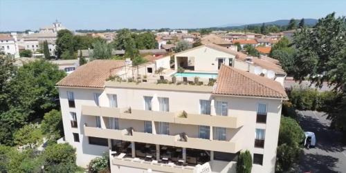 L'Isle-sur-la-Sorgue Hotel | Cozy Hotel Les Nevons with Pool and Ocean View