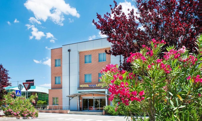 Quartiere Borello Hotel | Discover Hotel Letizià: Pet-Friendly Haven with Breakfast