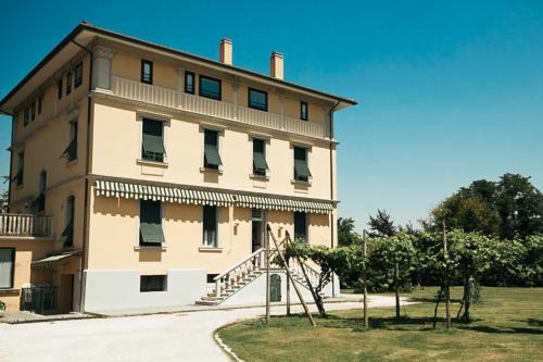 Spresiano Hotel | Pet-Friendly Hotel Liberty with Excellent Guest Ratings