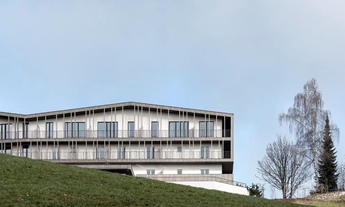 Renon Hotel | Discover Hotel Lichtenstern: Oceanfront with Spa & Pool