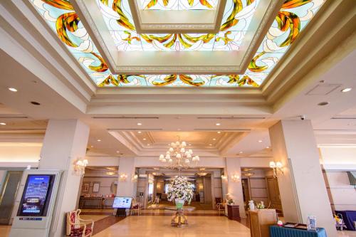 Inawashiro Hotel | Relax at Hotel Listel Inawashiro Wing Tower with Pool & Hot Tub