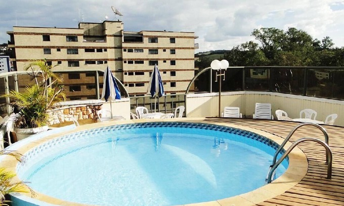 Caxambu Hotel | Discover Hotel Lopes Caxambu: Family-Friendly Retreat