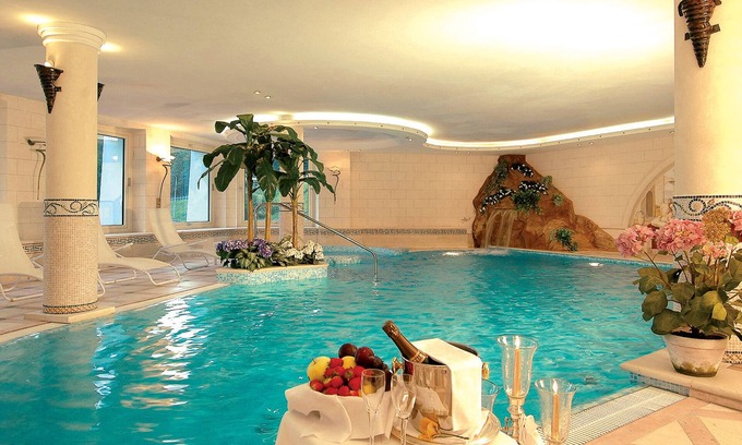 Madonna di Campiglio Hotel | Luxurious Lorenzetti: Rated 9.6 with Pool and Spa