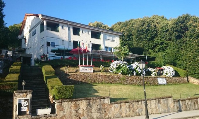 Bejar Hotel | Budget-Friendly Hotel Los Duques with Family Amenities
