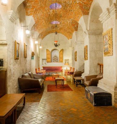 Historical Center Hotel | Discover Hotel Los Tambos Colonial: Family-Friendly Retreat