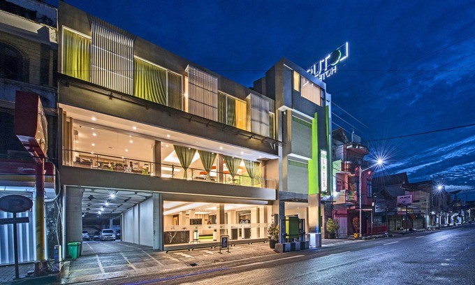 Subang Hotel | Modern Hotel Lotus Subang: Family-Friendly & Accessible Stay