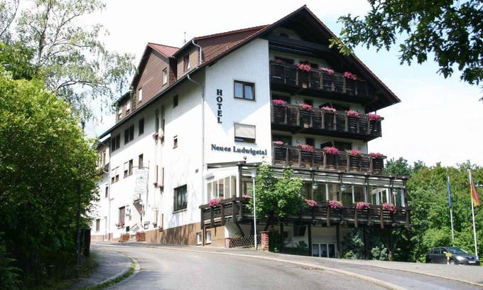 Schriesheim Hotel | Discover Hotel Ludwigstal: Pet Friendly and Child Approved