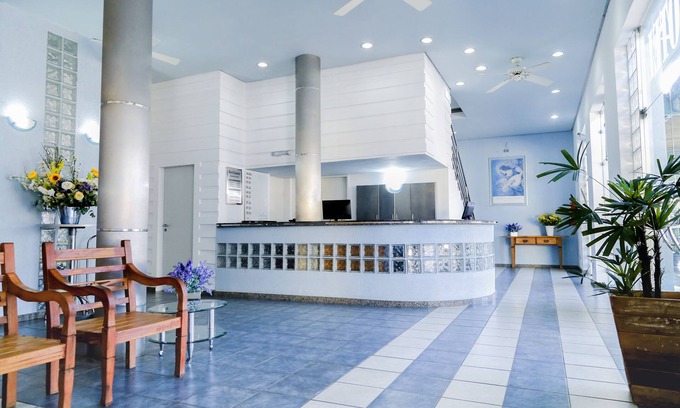 Nossa Senhora da Penha Hotel | Discover Hotel Lumiar: Family-Friendly with Pool & Breakfast