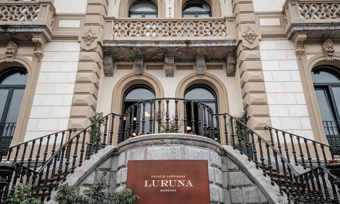 Mundaka Hotel | Discover Hotel Luruna Palacio Larrinaga: 4-Star Retreat