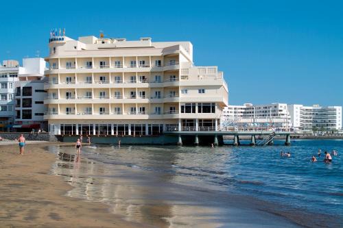 El Medano Hotel | Oceanfront Bliss at Hotel Médano - Rated 8.2/10