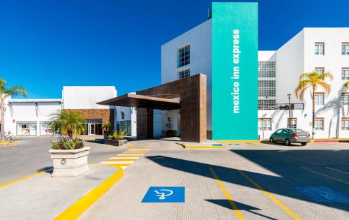 Salamanca Hotel | Explore Hotel México Inn Express: Family-Friendly Comfort
