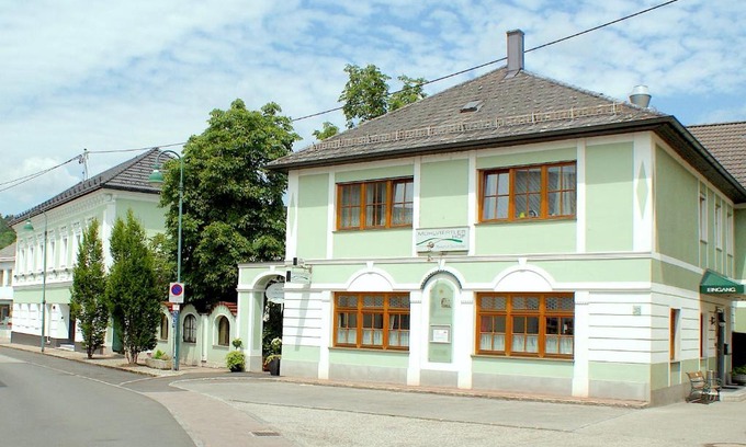 Schwertberg Hotel | Discover Comfort at Hotel Mühlviertler Hof - Rated 9.1/10