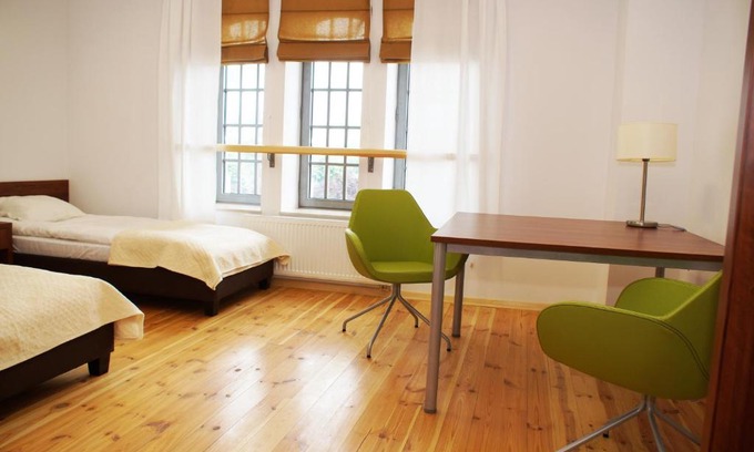 Torun Hotel | Pet-Friendly Hostel Międzynarodowe Centrum Spotkań Młodzieży