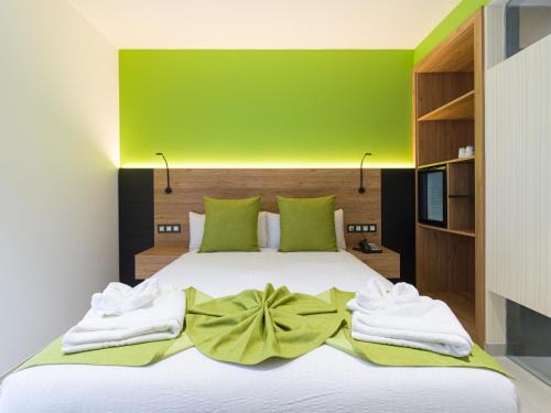 Las Palmas de Gran Canaria Hotel | Discover Hotel MG Poniente: Eco-Friendly Comfort Awaits