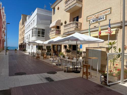 Rota Hotel | Discover Macavi: Oceanfront Retreat with Breakfast & Views
