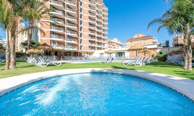 Torreblanca Hotel | Experience Comfort at Hotel Mainare Playa with Ocean Views