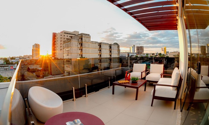 Centro Hotel | Guest Rated Hotel Mais1: Family-Friendly with Kitchen & Breakfast
