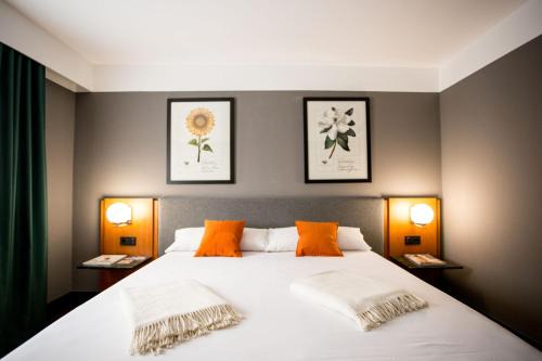Na Rovella Hotel | Hotel Malcom and Barret: Family-Friendly with Top Amenities