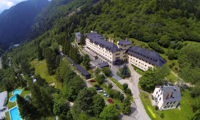 Caldes de Boi Hotel | Pet-Friendly Hotel Manantial with Ocean View & Spa