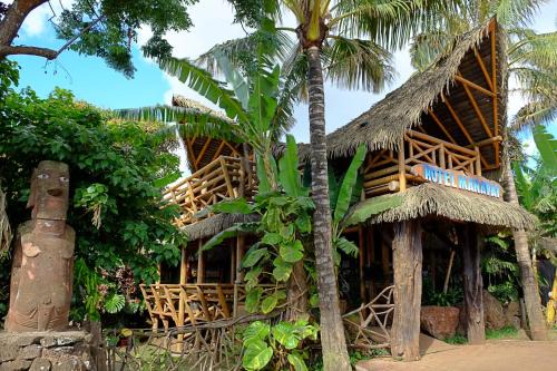 Hanga Roa Hotel | Oceanfront Escape at Hotel Manavai - Rated 9/10 by Guests