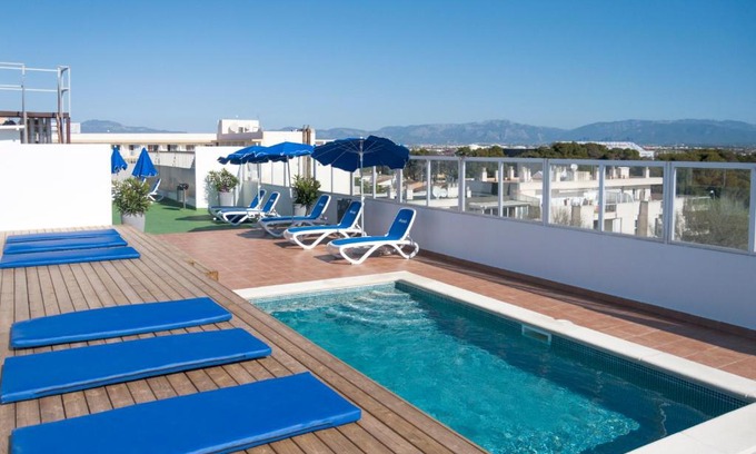 Can Pastilla Hotel | Relax at Hotel Marbel with Ocean View & Pool Access