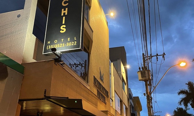 Belo Horizonte Hotel | Budget-Friendly Hotel Mariachis with Breakfast & Family Amenities
