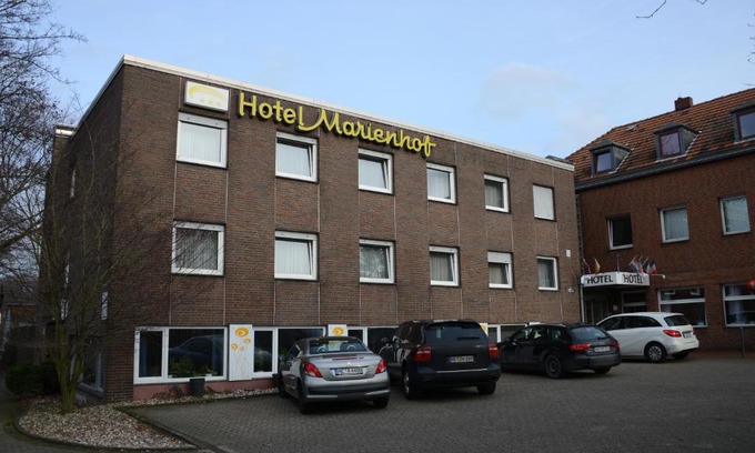 Gnadental Hotel | Budget-Friendly Hotel Marienhof Düsseldorf Neuss for Families