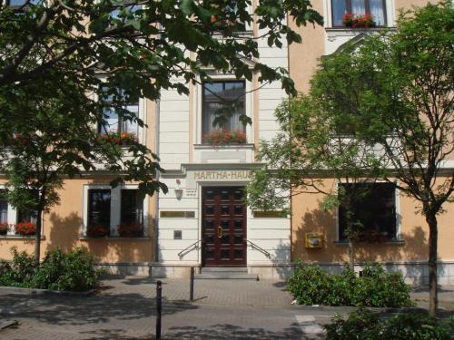 Halle House | Pet-Friendly Stays at Hotel Marthahaus for Every Family
