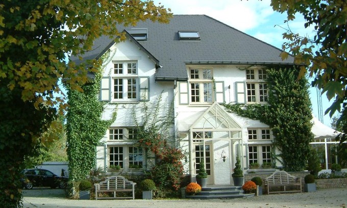 Nieuwpoort Hotel | Discover Hotel Martinique: Rated 9/10 with Hot Tub & Dining