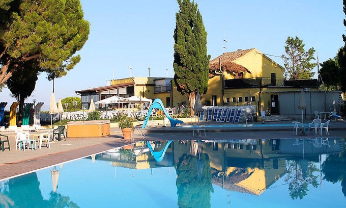 Stacciola Hotel | Family-Friendly Hotel MarYsierra with Pool & Dining Options