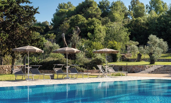 Presicce Hotel | Discover Hotel Masseria Resort Le Pajare: Eco-Friendly Stay