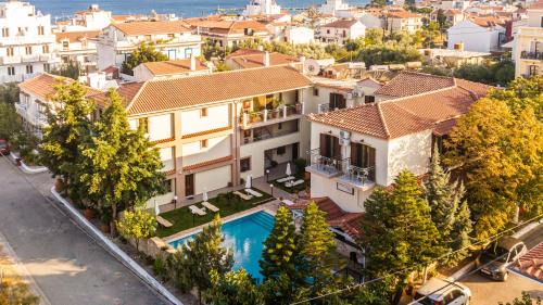 Ireon Hotel | Hotel Matina: Oceanfront Getaway with Pool and Breakfast