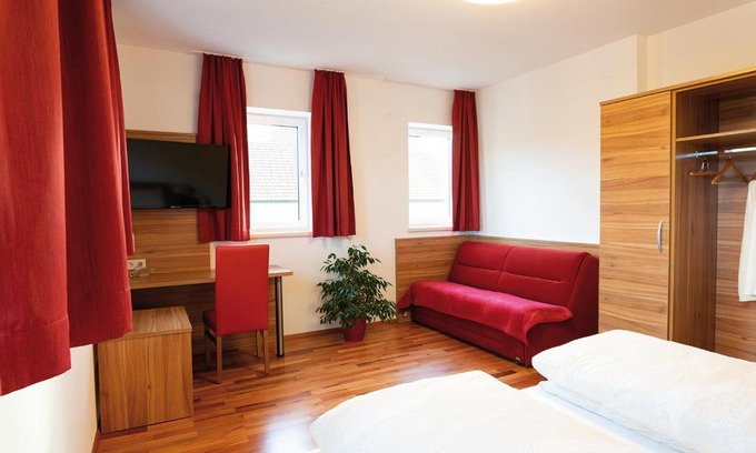 Rottenbach Hotel | Pet-Friendly Retreat at Hotel Mauernböck - Rated 8.5/10