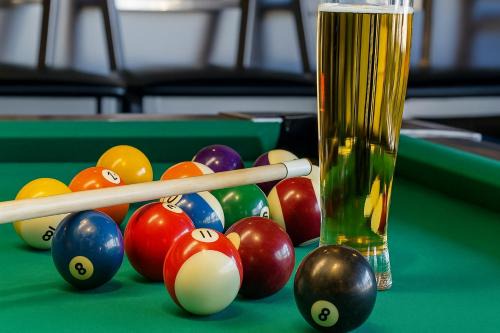 Kutaisi Hotel | Comfortable Stays at Hotel Max with Family-Friendly Amenities