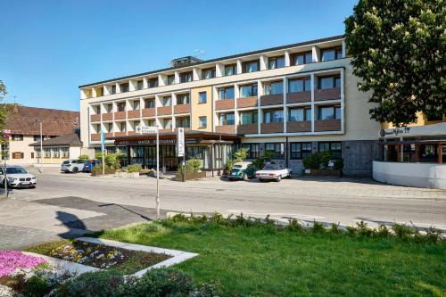 Furstenfeldbruck District Hotel | Discover Hotel Mayer: Family-Friendly with Pool Access