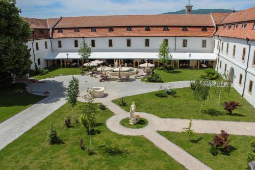 Alba Iulia Hotel | Stay at Hotel Medieval: 5-Star Comfort with Pool Access