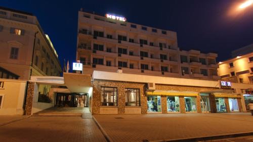 Civitavecchia Hotel | Discover Hotel Mediterraneo: Pet-Friendly and Family Ready