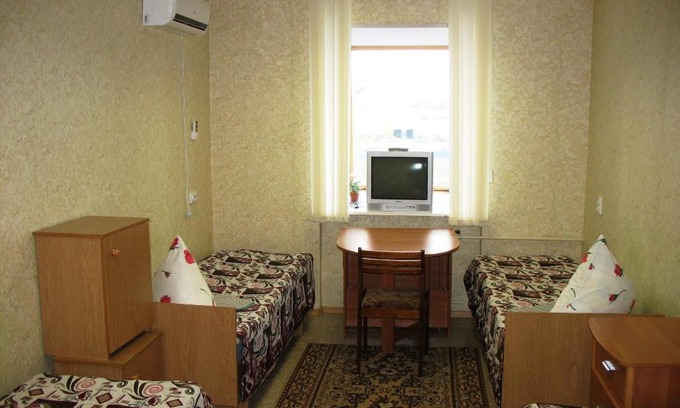 Yaroslavl Hotel | Pet-Friendly Hotel Meliorator with Hot Tub & 8/10 Rating