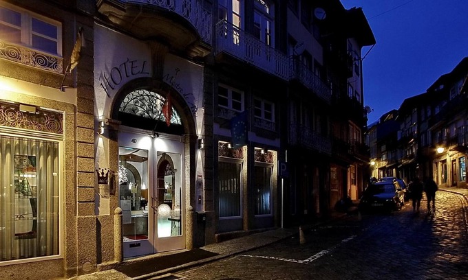 Guimaraes Hotel | Discover Hotel Mestre de Avis: Family-Friendly Getaway