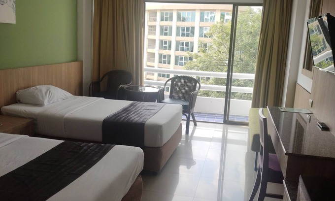 Bang Khae Hotel | Hotel Metro Inn: Guest Rated 10/10 with Family-Friendly Amenities