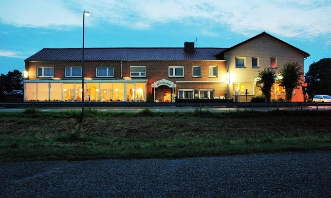 Ostrhauderfehn Hotel | Pet-Friendly Hotel Meyerhoff with Top Guest Ratings
