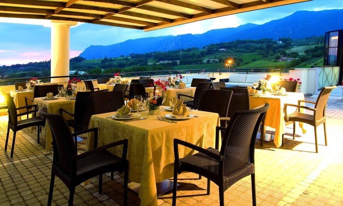Terni Hotel | Relax at Hotel Michelangelo Palace: 4-Star Spa & Pool