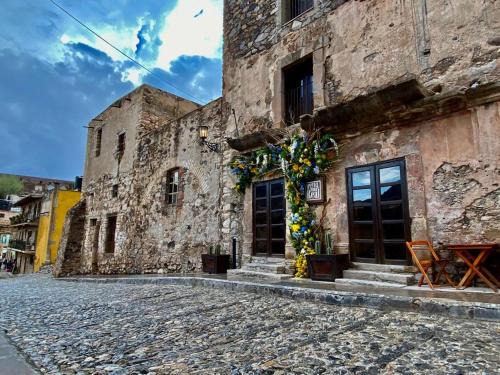Real de Catorce Hotel | Discover Hotel Mina Real: 4-Star Stay with Breakfast & Kitchen