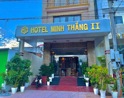 Con Son Hotel | Oceanfront Retreat at Hotel Minh Thắng 2 - Rated 8.5/10