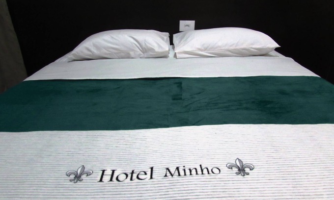 Santa Ifigenia Hotel | Inviting Hotel Minho - Steps from Brás and Bom Retiro
