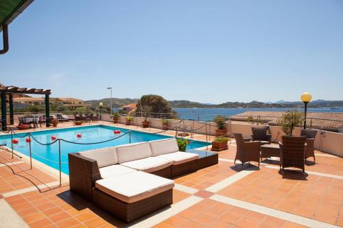 La Maddalena Hotel | Relaxing Getaway at Hotel Miralonga with Oceanfront Views