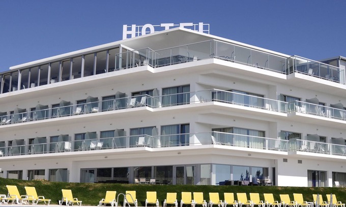 Nazare Hotel | Discover Comfort at Hotel Miramar Sul - 4-Star Retreat