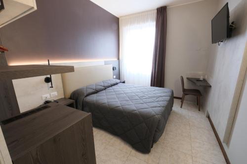 Ripamonti Corvetto Hotel | Ideal Family Stay at Hotel Mistral with Breakfast Included