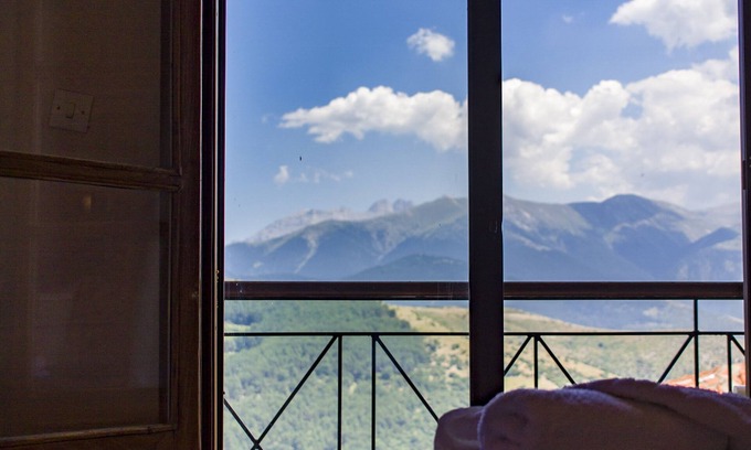 Livadi Hotel | Discover Hotel Mitikas: Family-Friendly & Breakfast Included